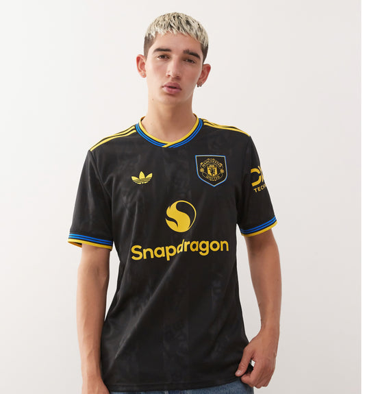 Manchester United 25/26 Third Jersey - Black & Gold